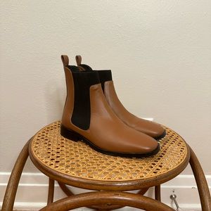 Everlane Italian Leather Square Toe Chelsea Ankle Boot